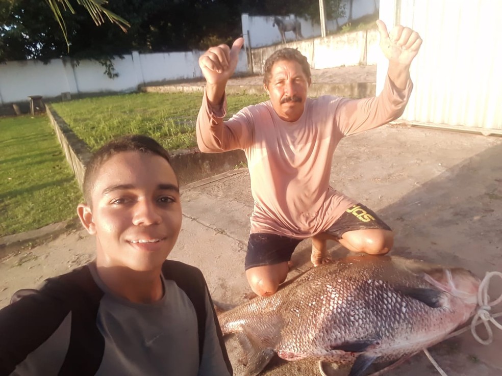 Peixe Tambaqui com mais de 60 quilos &eacute; capturado no RN &mdash; Foto: Cedida