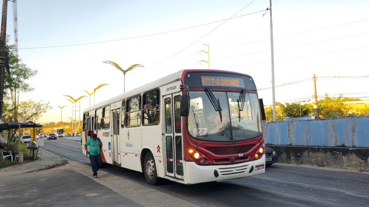 Rodoviários encerram paralisação e ônibus voltam a circular normalmente em Manaus, diz sindicato