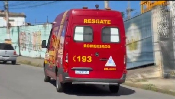 Criança de sete anos fica ferida ao ser atropelada por moto em Bragança Paulista, SP