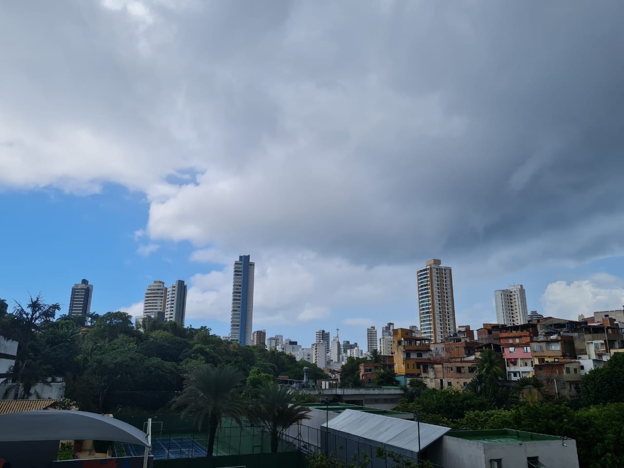 Salvador tem até 60% de chance de chuva no fim de semana; confira previsão 