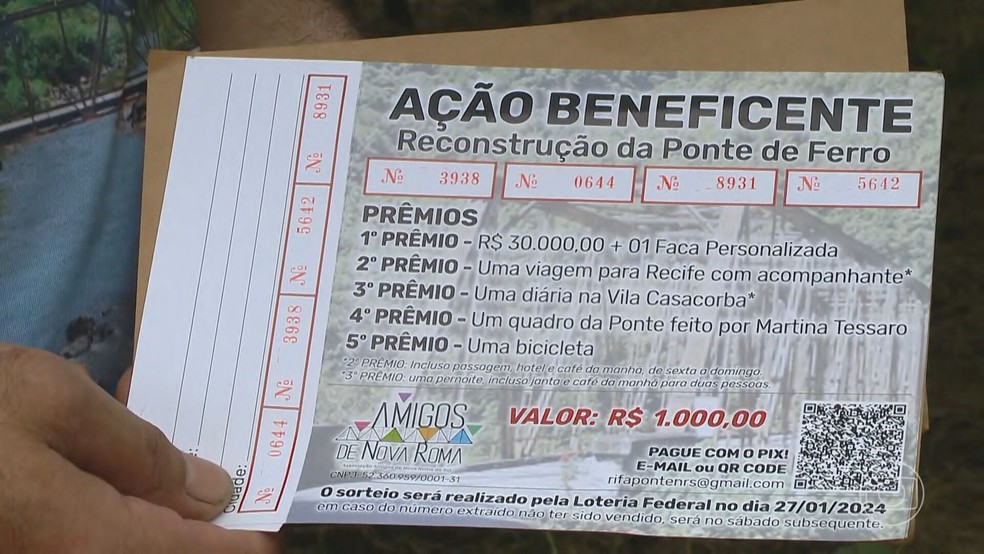 Moradores fizeram rifas para arrecadar dinheiro para a ponte. — Foto: TV Globo/Reprodução