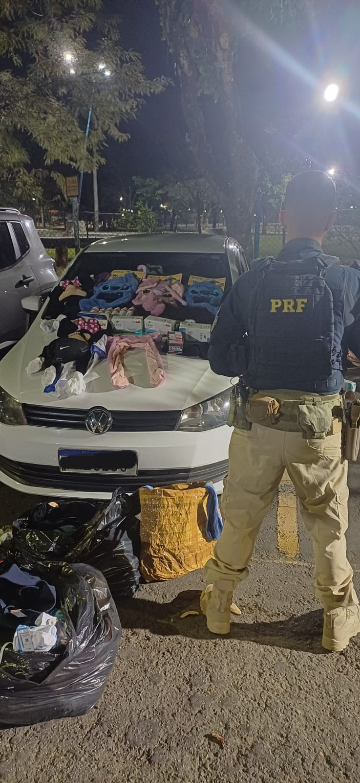 Mãe e filha são presas por suspeita de envolvimento em furtos de comércios em Resende