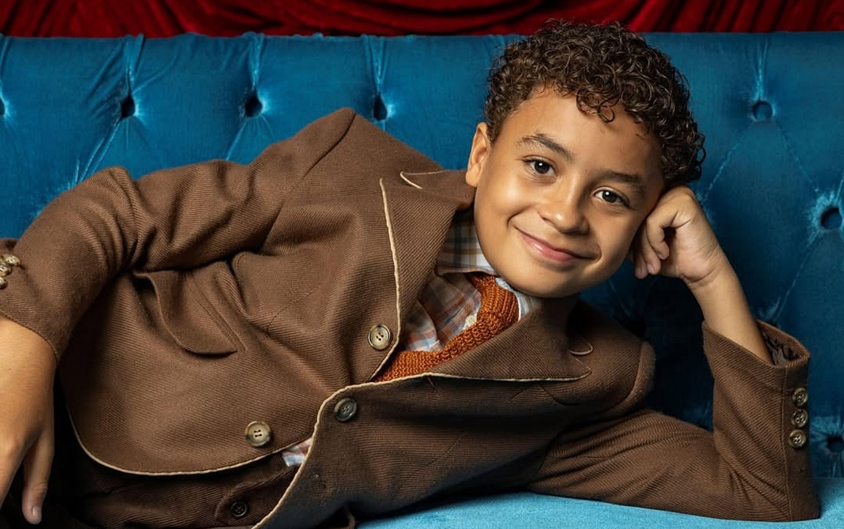 Isaac Amendoim estreia com sucesso na novela 'Êta Mundo Melhor!'