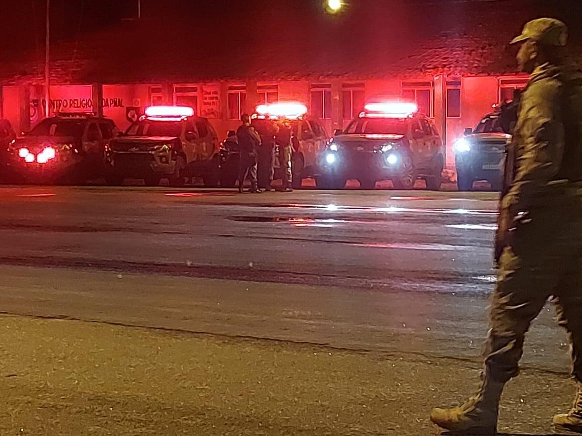 PM-AL expulsa sargento acusada de associação ao tráfico de drogas