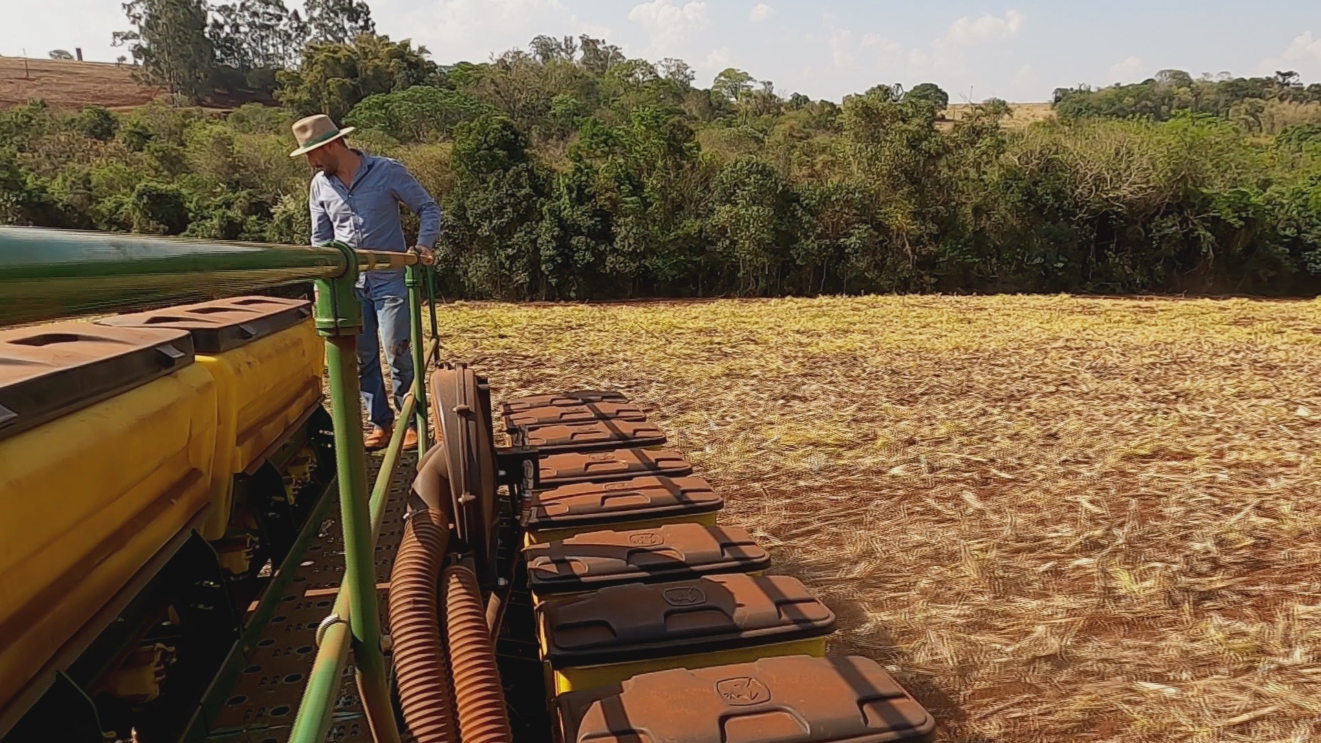 Plantio direto é técnica escolhida entre agricultores após meio século de sua chegada no Paraná