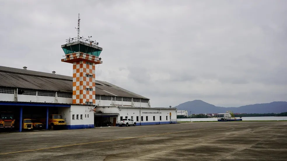 Aeronáutica e Secretaria de Aviação Civil assinam portaria que permite o início das obras da primeira fase do Aeroporto de Guarujá, SP