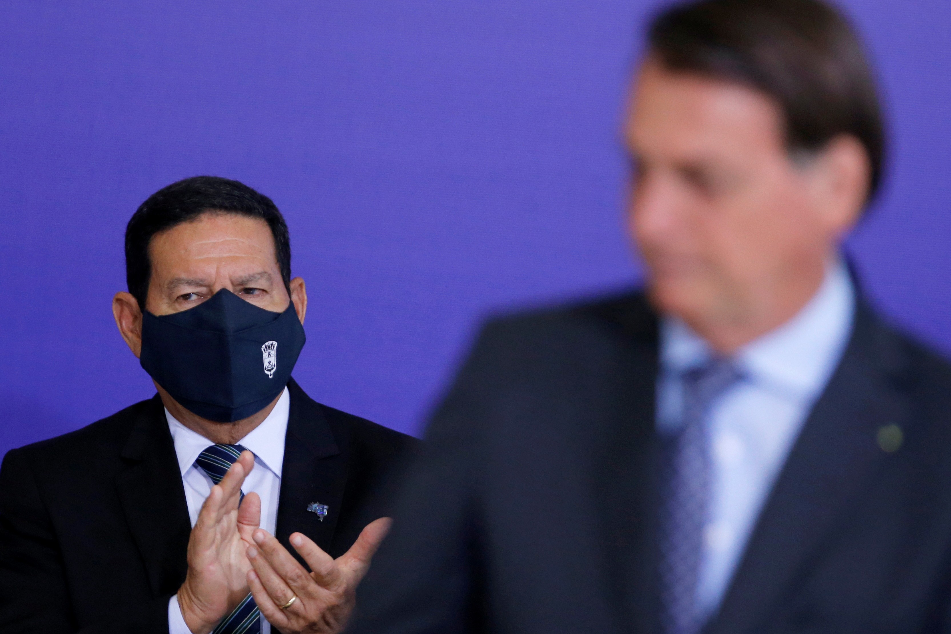 Convocado a depor sobre conversa com Bolsonaro, Mourão diz que nada de 'ilegal' aconteceu