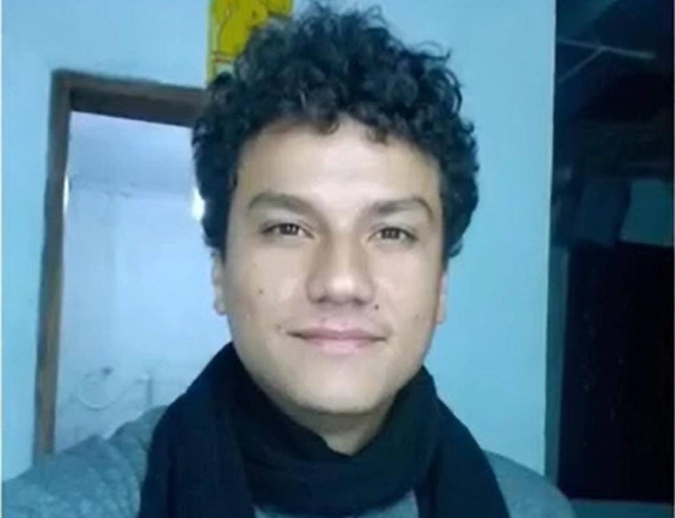 Corpo carbonizado encontrado em carro incendiado é de estudante da Uesb — Foto: Reprodução/TV Sudoeste