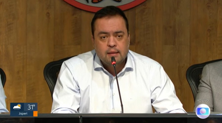 Cláudio Castro discute criar Secretaria de Relações Internacionais para nomear Eduardo Bolsonaro
