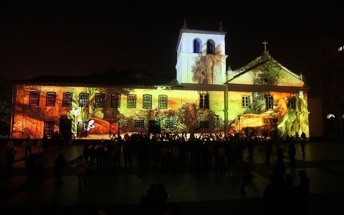 Natal Iluminado terá projeções no Pateo do Collegio, balé aéreo e música ao vivo no Centro de SP