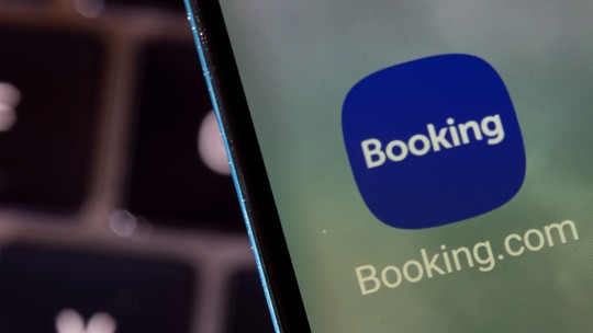 Mais de 10 mil hotéis processam Booking.com na Europa por cláusula que barrava preços mais baratos - Setor quer indenização por vinte anos de 'competição desleal' causada por cláusula da Booking que impedia que estabelecimentos oferecessem tarifas menores em seus próprios sites.
