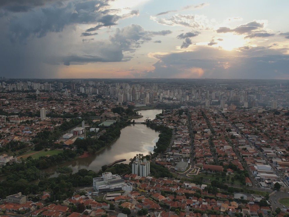 Vista aérea de São José do Rio Preto (SP) — Foto: Reprodução/TV TEM