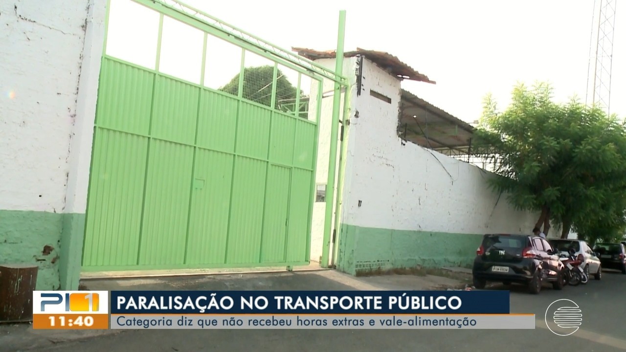 Motoristas e cobradores de ônibus paralisam atividades na Zona Sudeste de Teresina e cobram pagamentos
