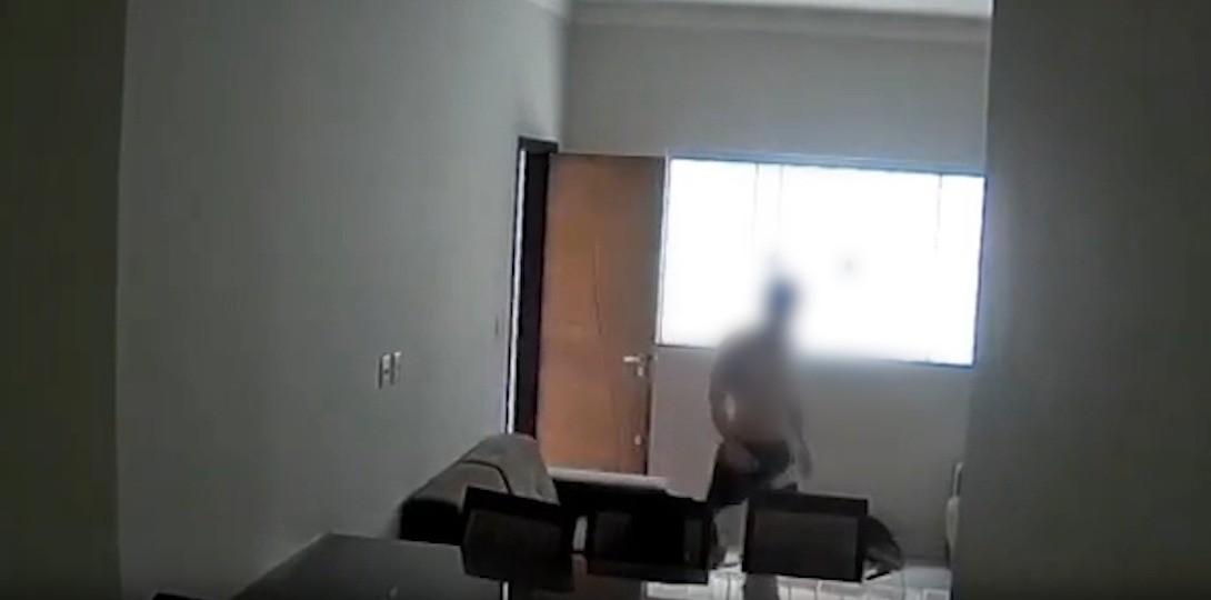 VÍDEO: Para furtar calcinhas, homem invade apartamento de vizinha por quase um ano em MG