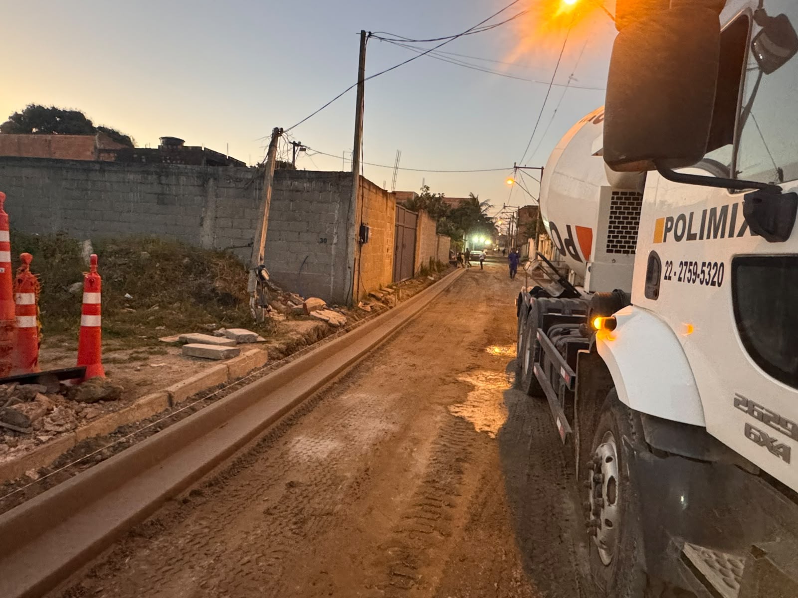 Obras de drenagem e pavimentação avançam no bairro Piracema