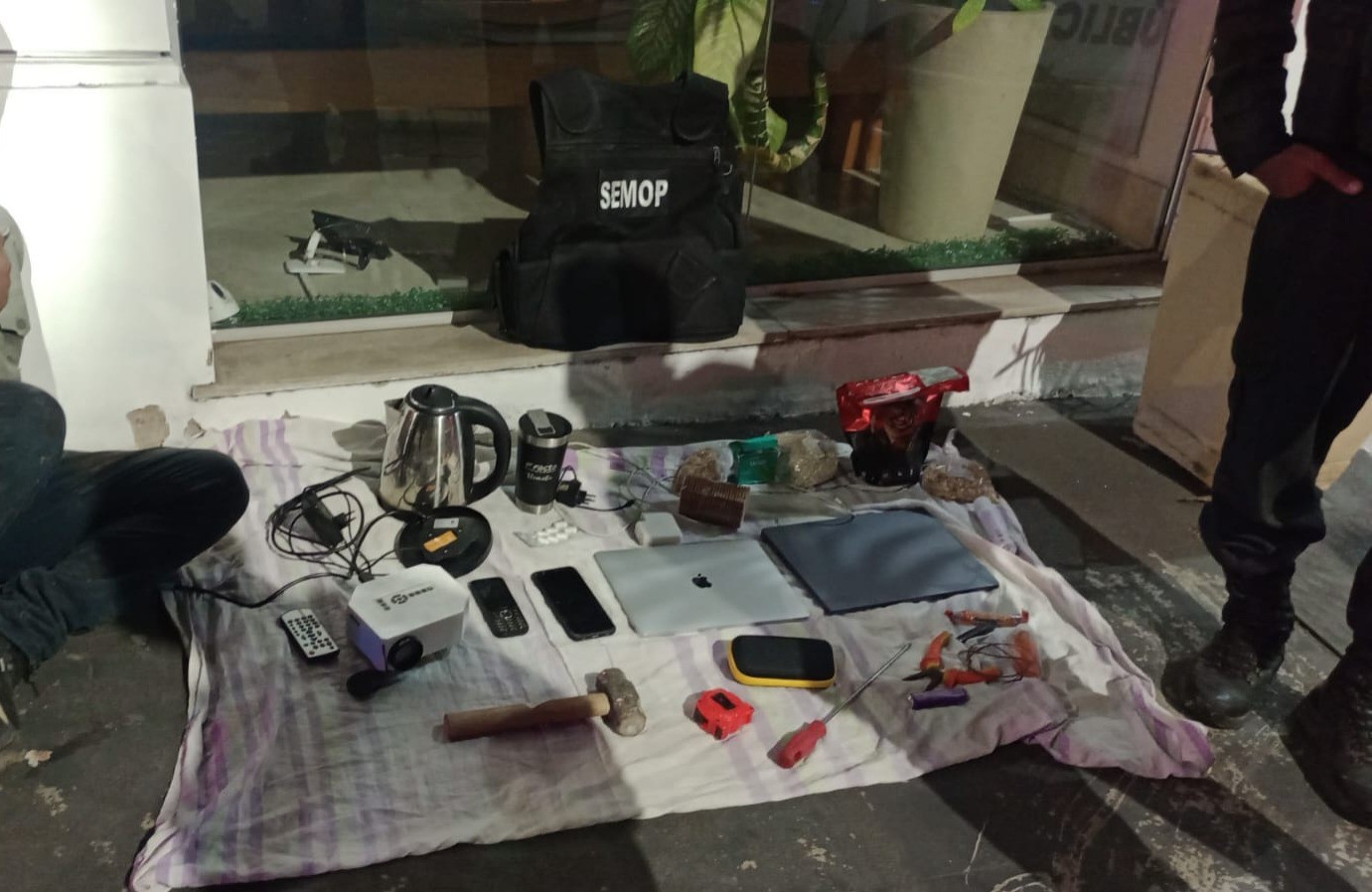 Homem com 42 anotações criminais é preso por tentativa de furto em clínica odontológica em Volta Redonda