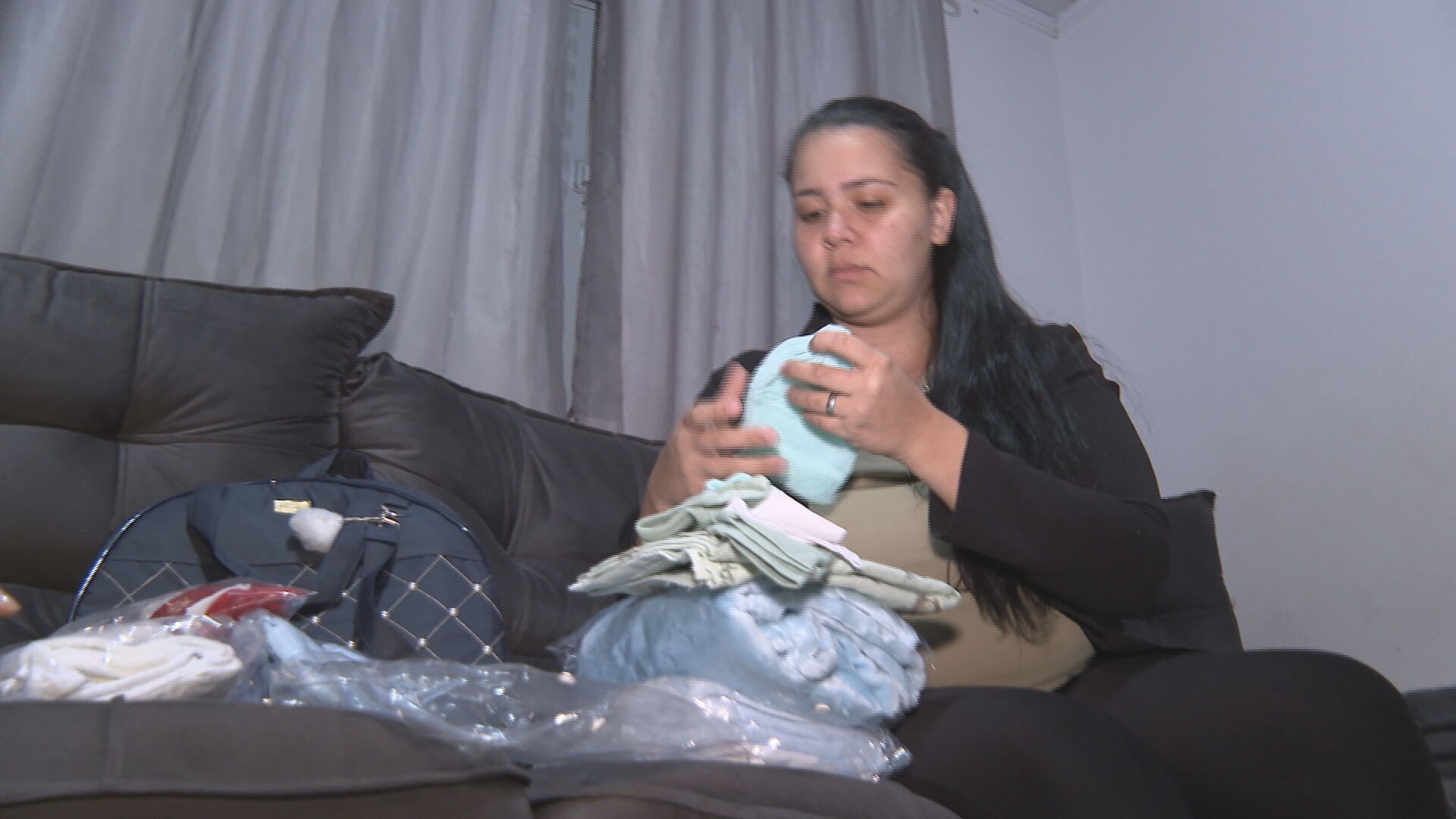 Mãe denuncia morte de bebê após hospital demorar 3 dias para realizar parto no DF