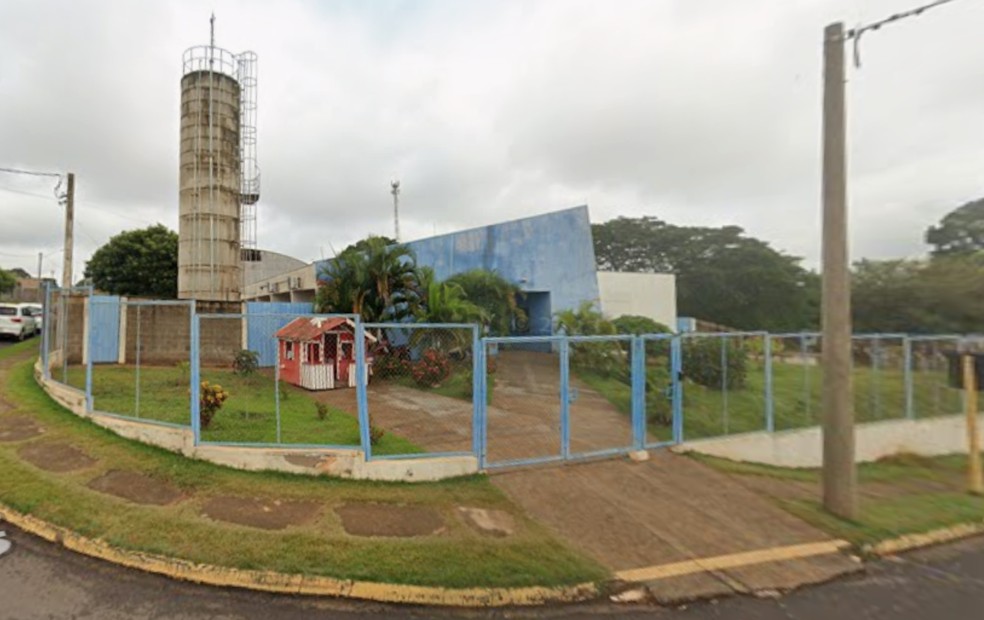 1 de 1
M&atilde;e invade escola, agride diretora e &eacute; presa em Arealva &mdash; Foto: Google Street View/Reprodu&ccedil;&atilde;o