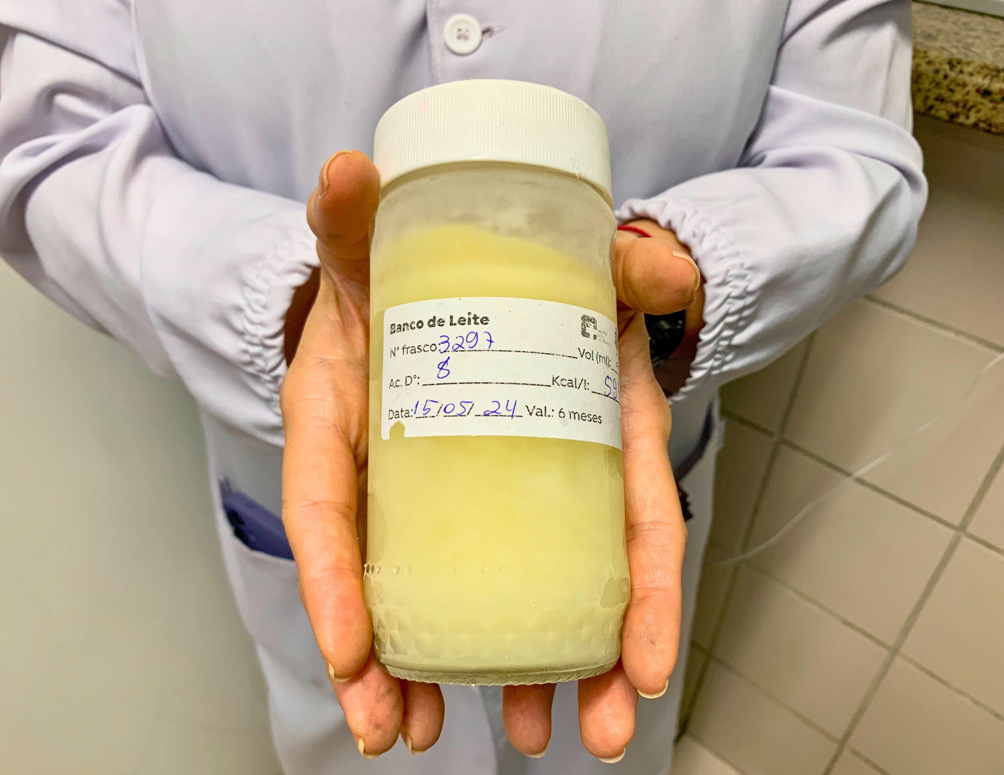 Doação de leite materno no Hospital César Cals acontece de forma remota após incêndio; saiba como doar