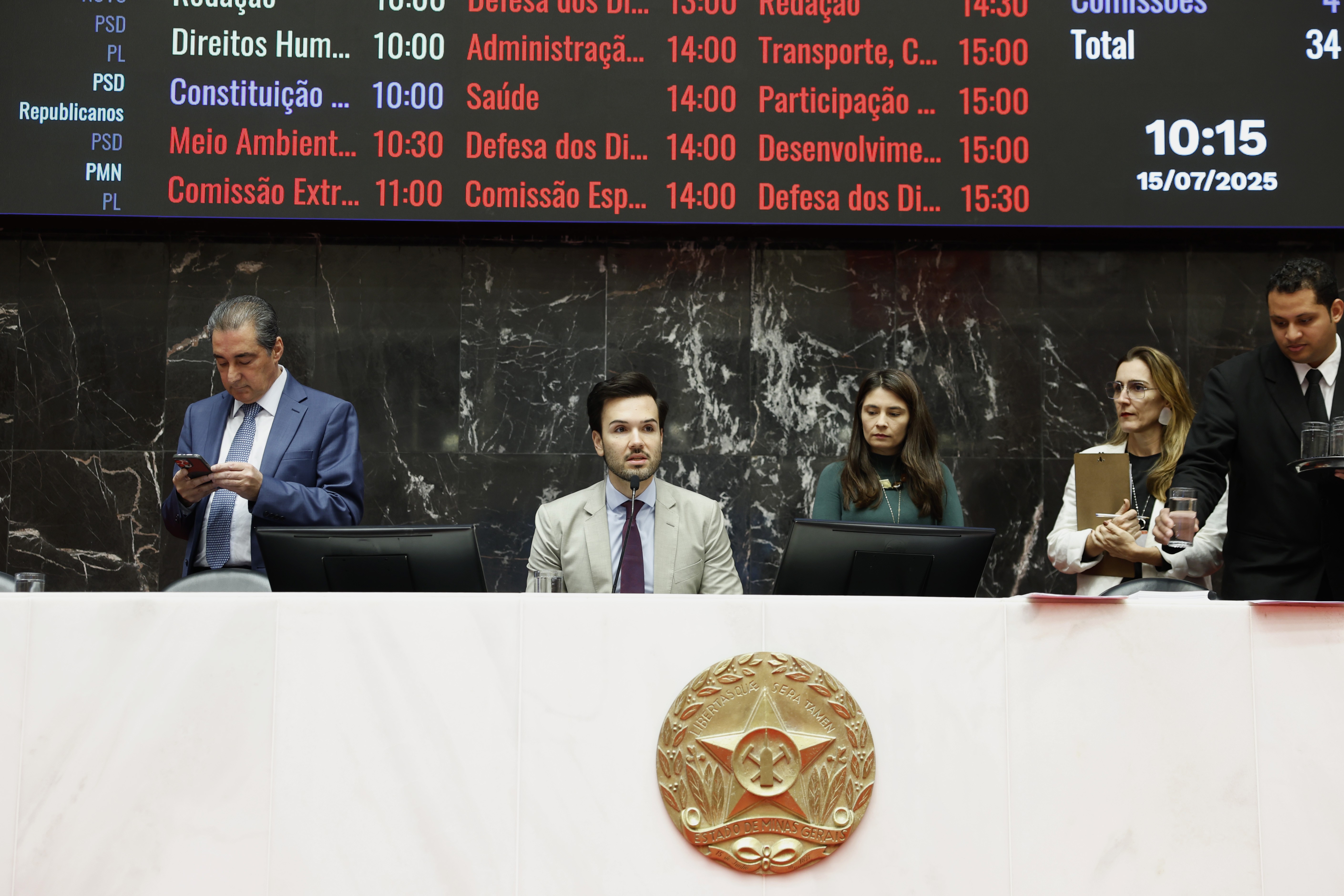 Assembleia de MG aprova diretriz orçamentária de 2026 com R$ 25 bi em isenções fiscais e déficit de R$ 2,3 bi