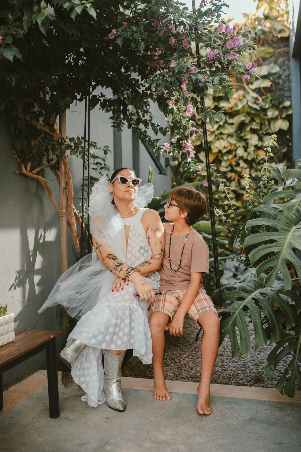 Yane Diniz e seu filho, fruto do relacionamento  Foto: Unia Barros