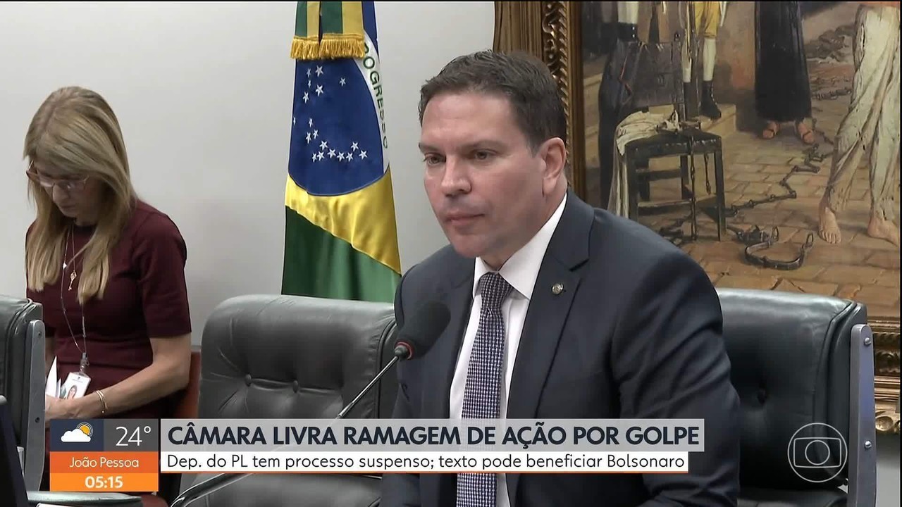 Ministros do STF avaliam que decisão da Câmara sobre Ramagem é inócua e não suspenderá ação