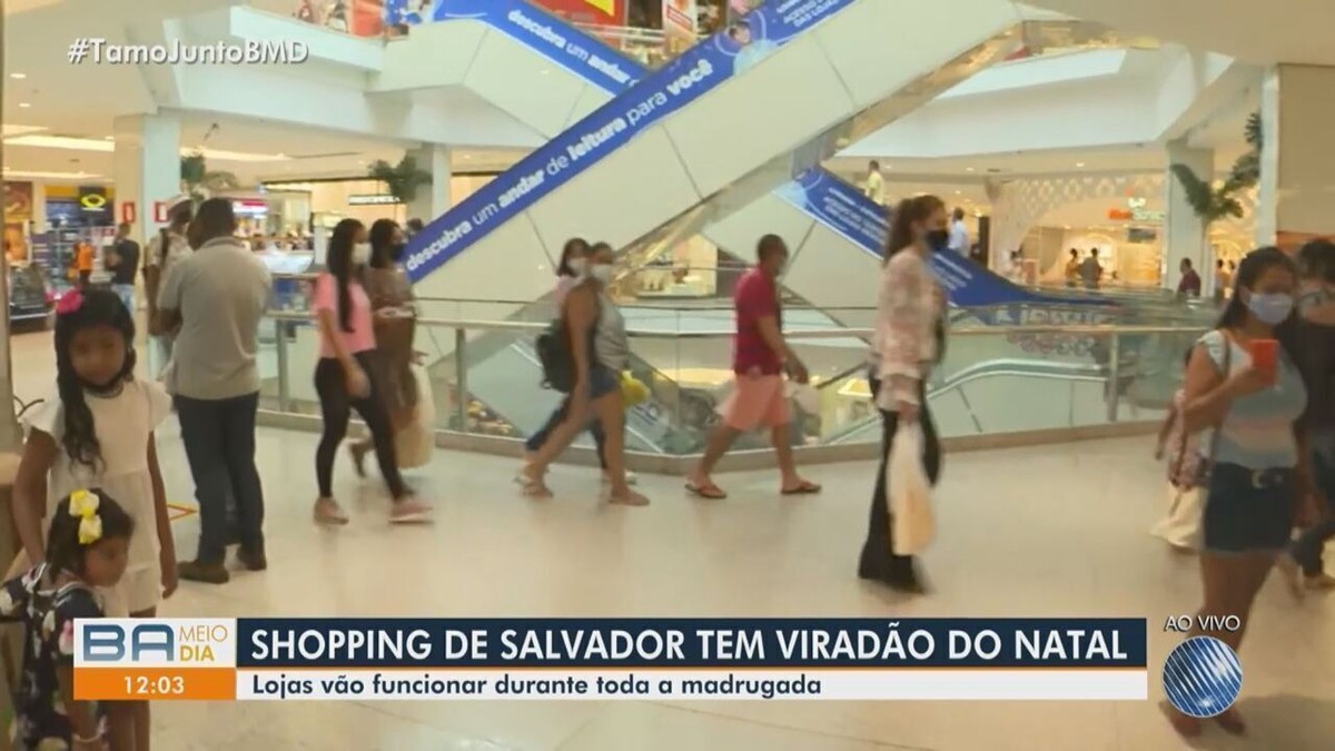 Shopping abre às 6h e recebe grande movimento em Salvador; veja