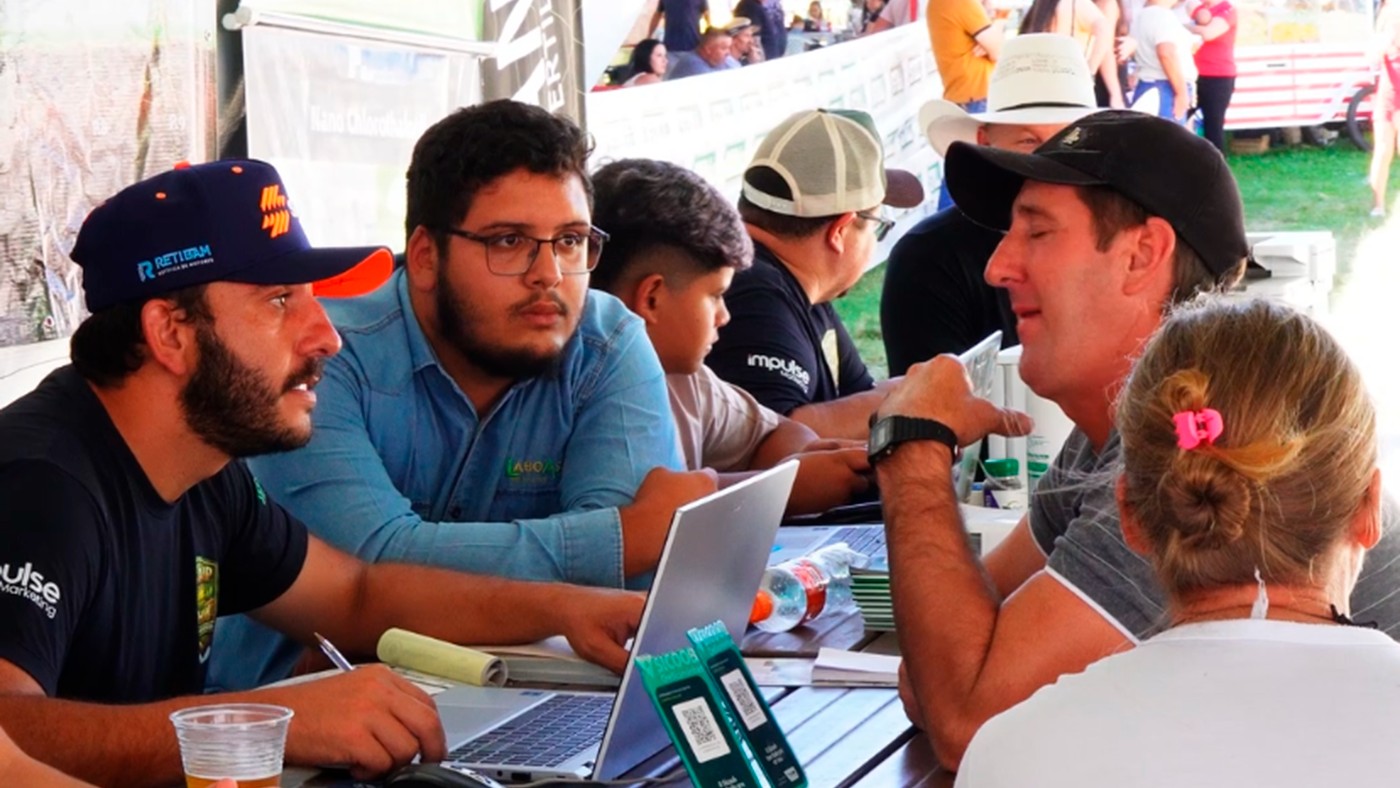 LG Agronegócio entrega 70 mil sacas de fertilizantes da Camp Show