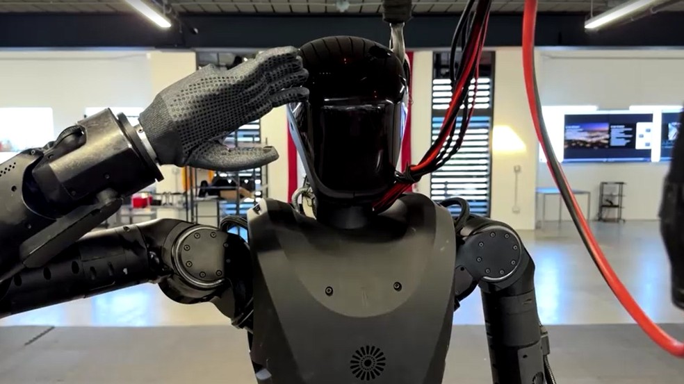 Phantom-01, robô desenvolvido pela americana Foundation Future Industries — Foto: Reuters