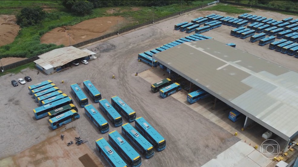 Mesmo com ação da Força Nacional, ônibus permanecem nas garagens em meio à onda de violência em Porto Velho (RO) — Foto: Reprodução/TV Globo