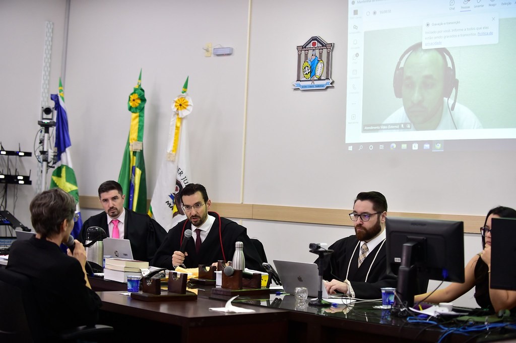 Acusado de matar mãe e 3 filhas que levou a mudança na lei de feminicídio participa de júri à distância em MT