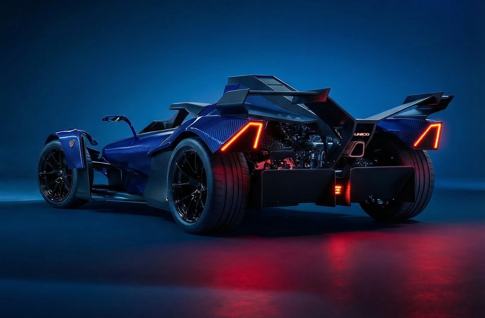 Modelo tem motor 2.0 turbo de 360 cv e chega a 270 km/h — Foto: Divulgação / Super Veloce