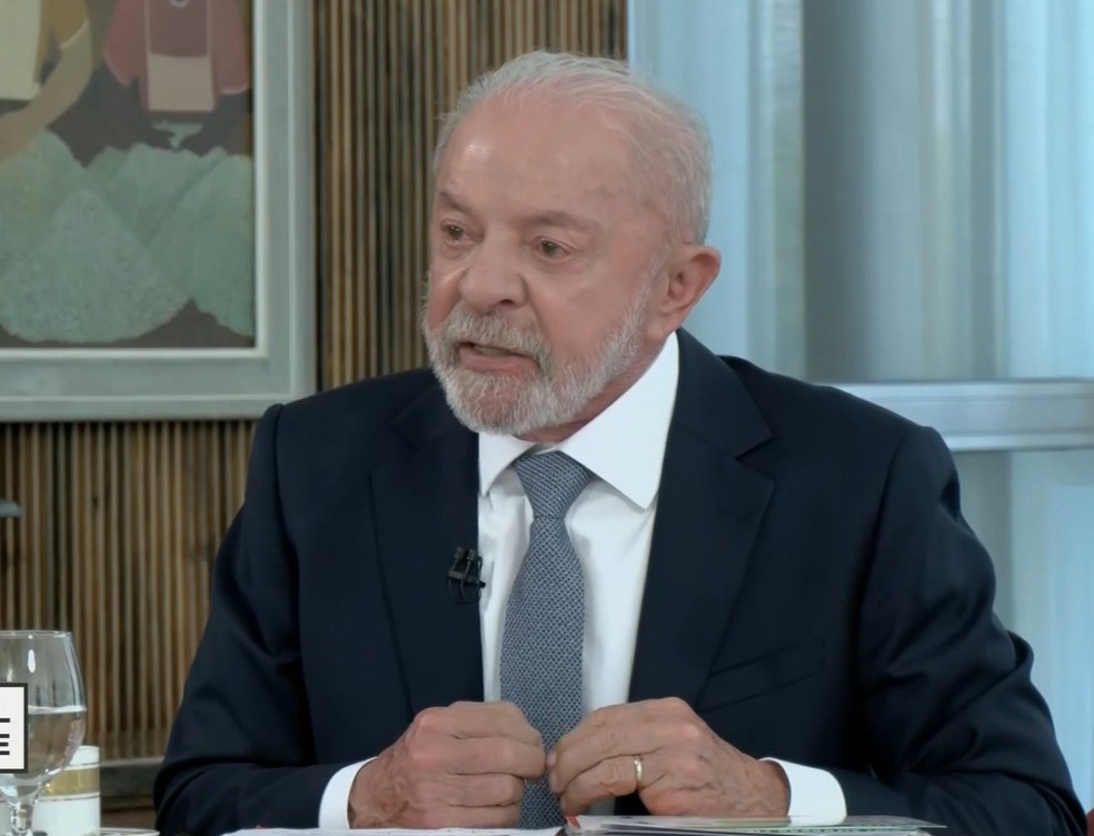 Lula em entrevista à Band neste domingo (27). — Foto: Reprodução