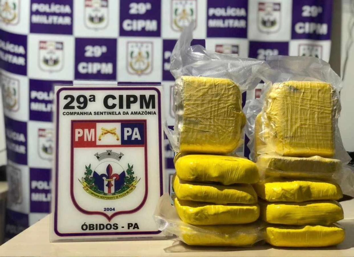 Em Óbidos, PM apreende 10kg de drogas em embarcação que vinha de Manaus para Santarém