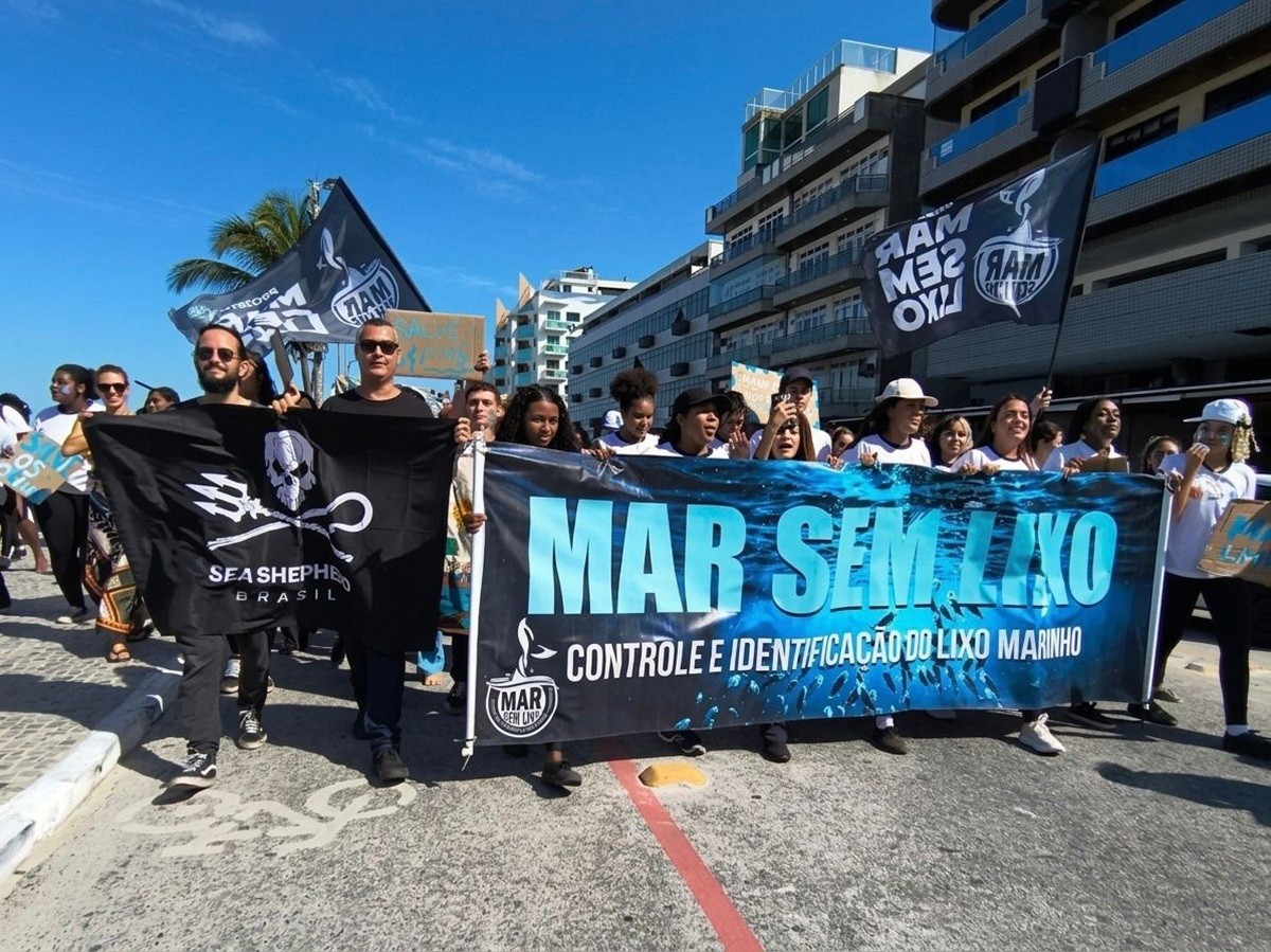 Projeto Mar Sem Lixo promove mutirões em praias de Rio das Ostras e Saquarema