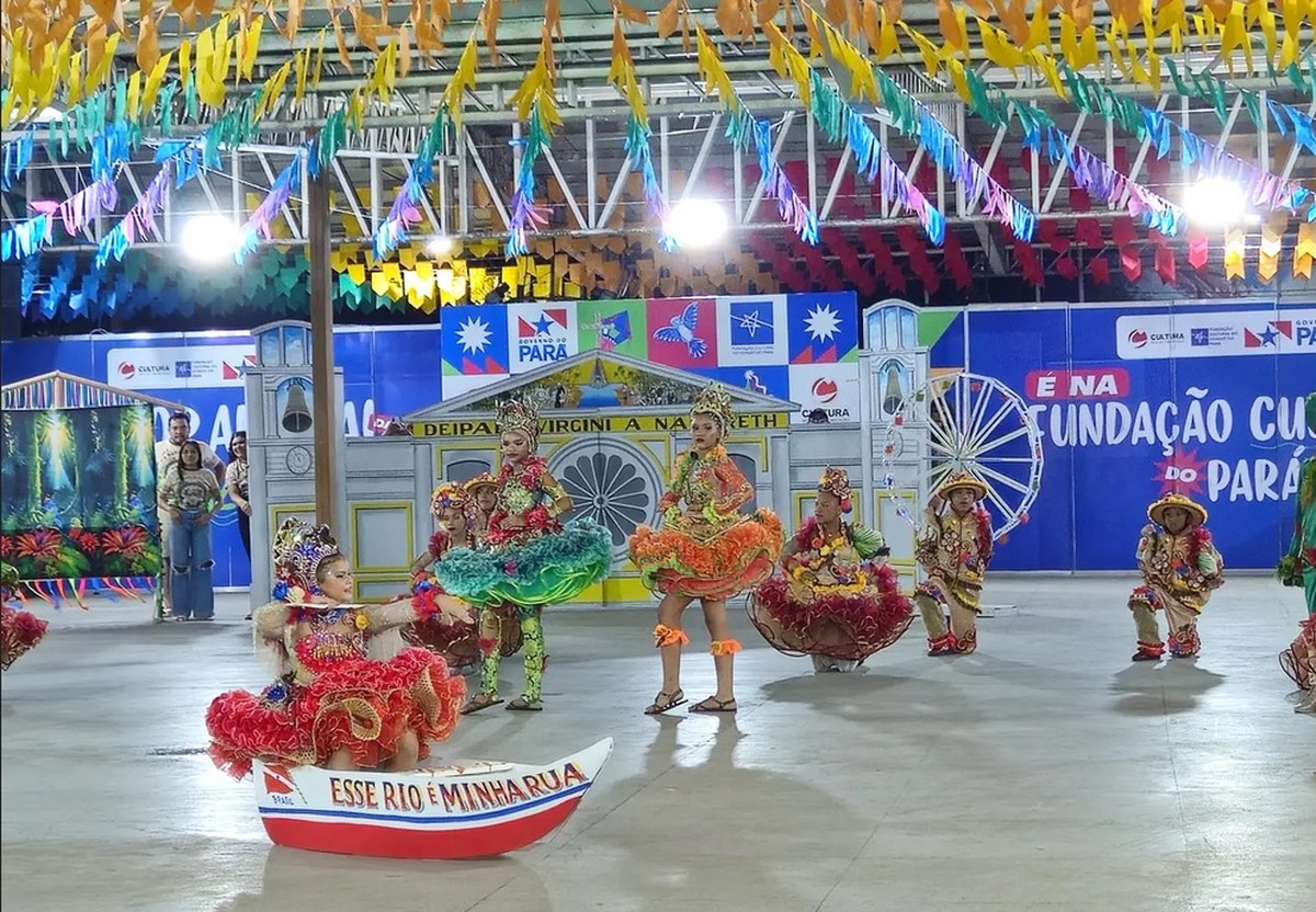 Dez quadrilhas juninas se apresentam neste sábado (14) no segundo dia do Concurso Estadual, em Belém