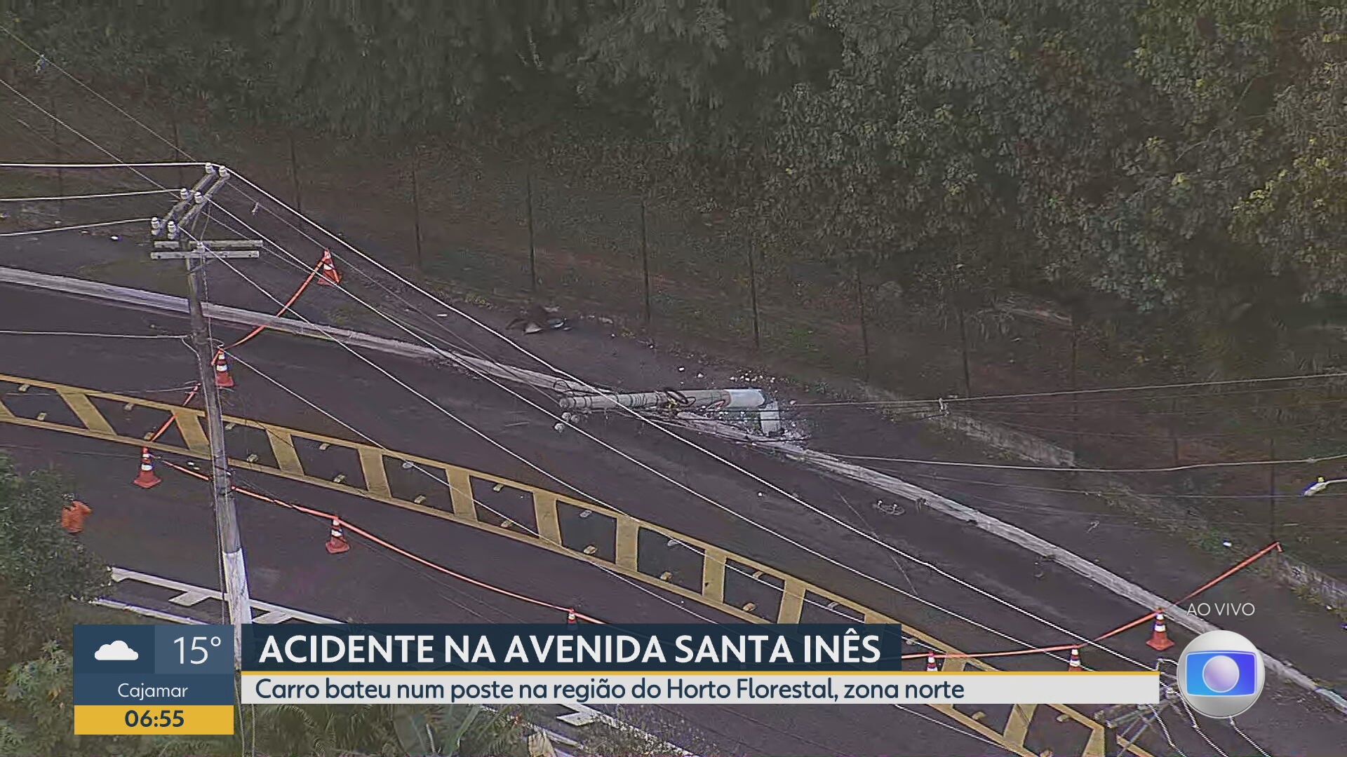 Carro bate e derruba poste na Av. Santa Inês, causando o desvio de 5 linhas de ônibus na região do Horto, na Zona Norte de SP 
