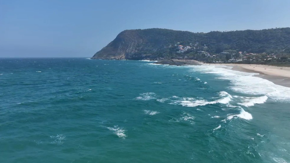 Praia de Itacoatiara, em Niterói — Foto: Reprodução