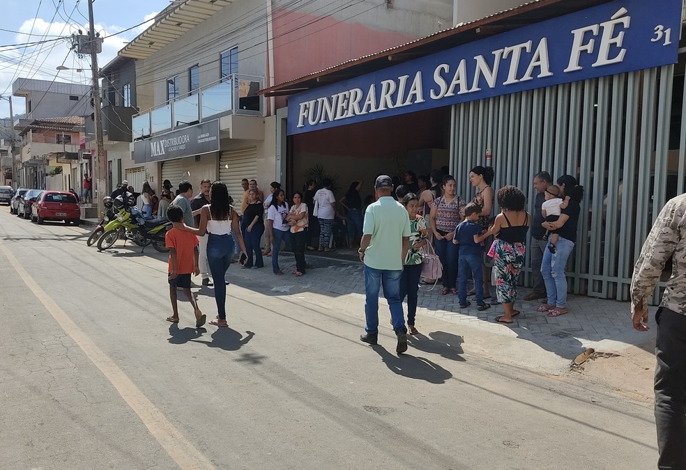 Velório de Túlio na cidade de Itaipé — Foto: Jerry Santos/Inter TV dos Vales
