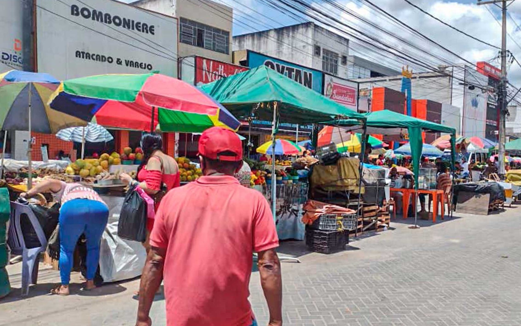 Concurso vai premiar em até R$ 1 mil vídeos sobre literatura e vivências em feiras livres de Feira de Santana