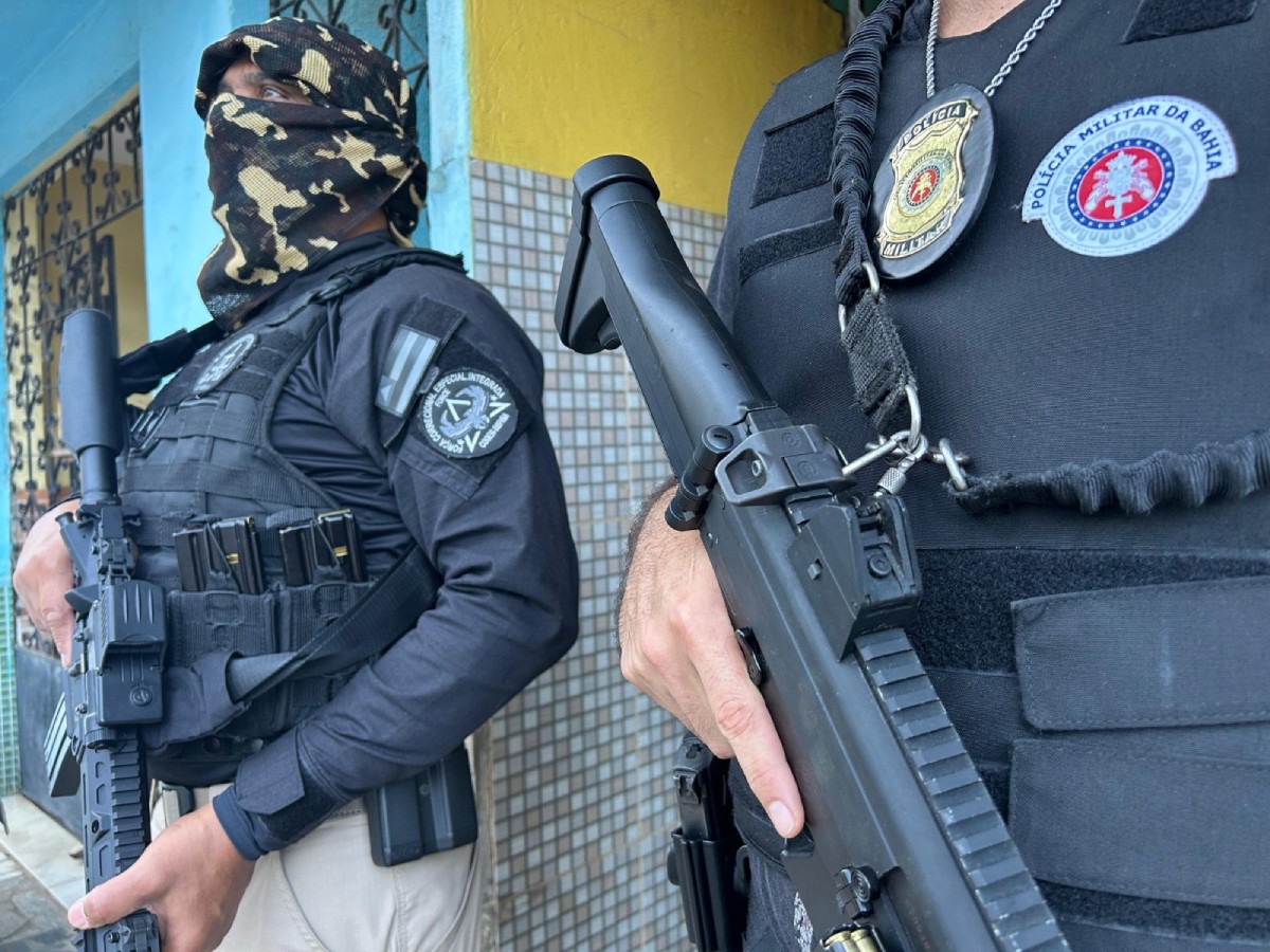 Quatro policiais militares são presos por suspeita de tortura durante operações no sul da Bahia