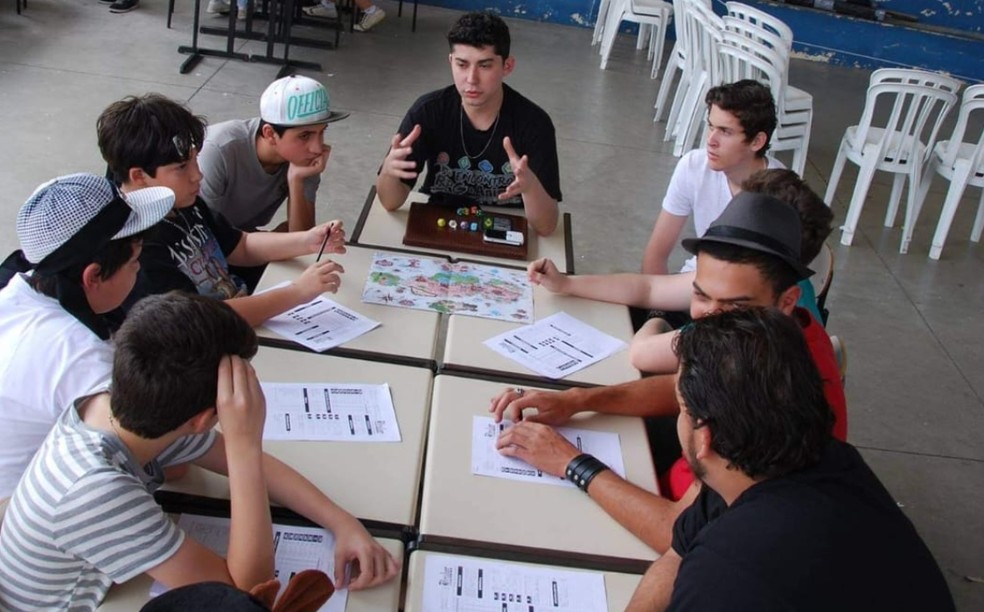 Evento de RPG e jogos de tabuleiro reúne jovens e adultos no interior de SP, Itapetininga e Região