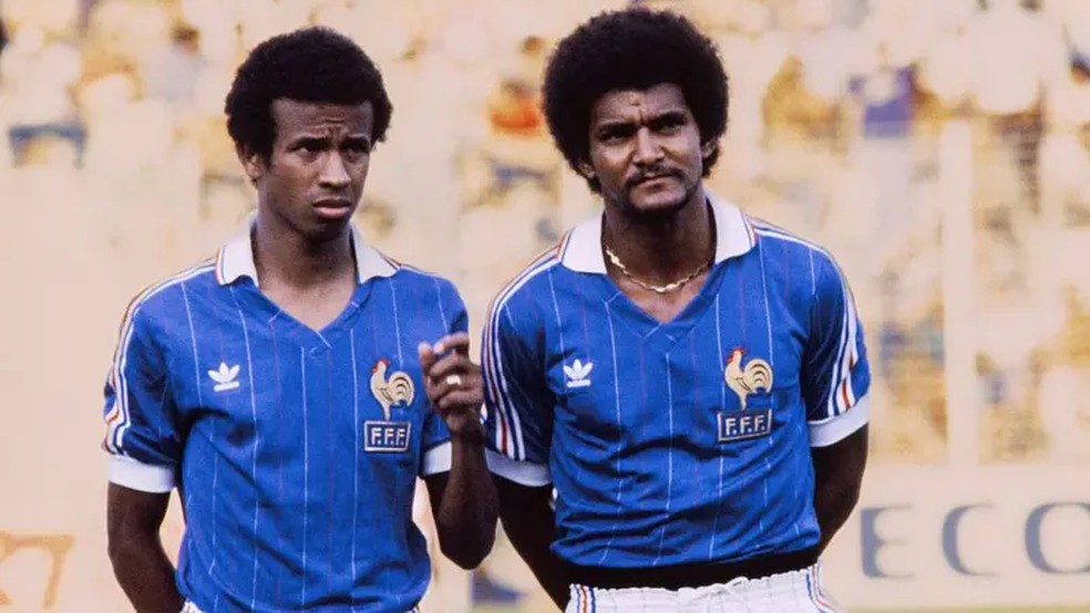 Jean Tigana e Gérard Janvion, da França — Foto: Getty Images