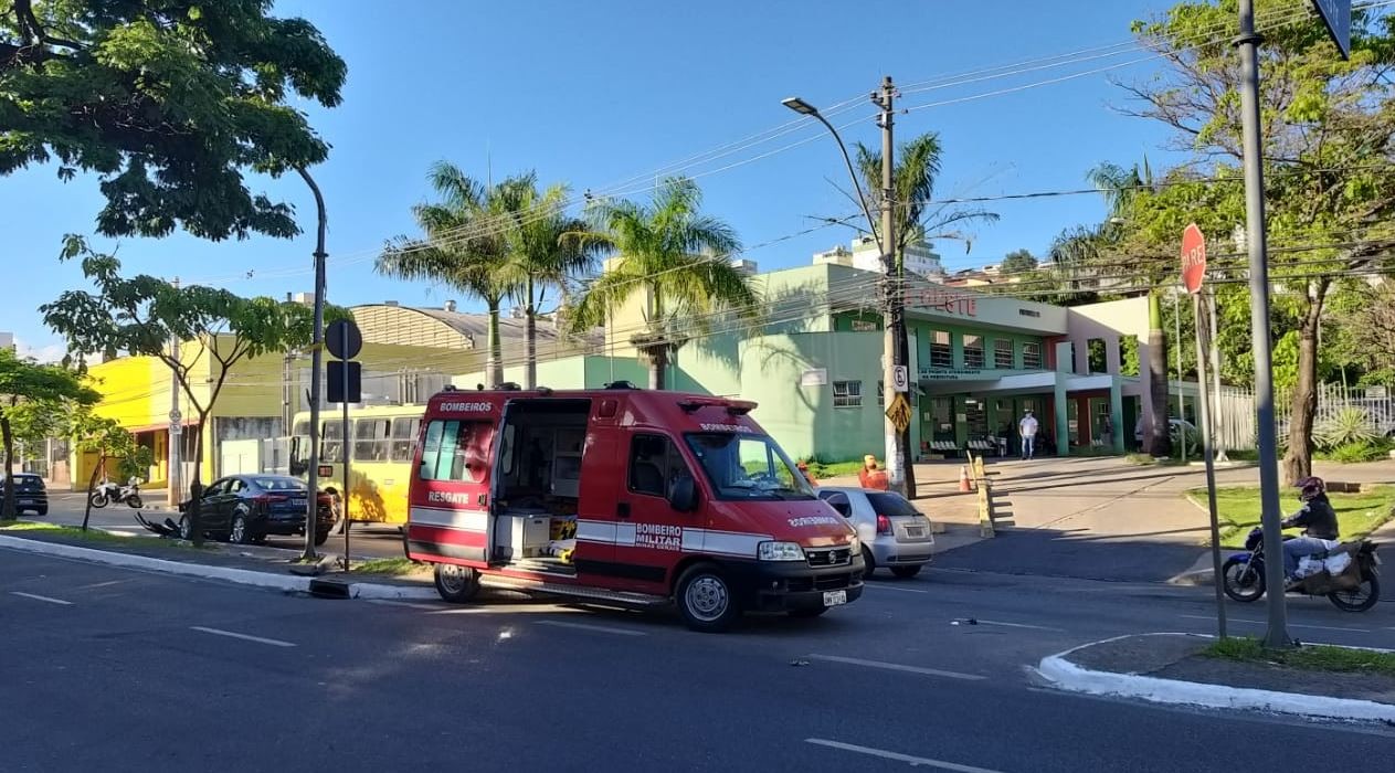 Paciente é agredida e enfermeiro ameaçado em posto de saúde de BH; VÍDEO