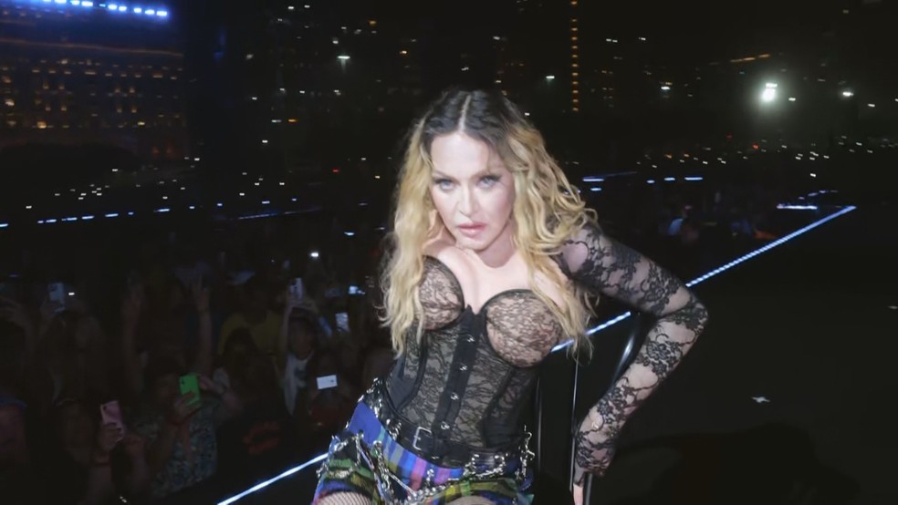 Madonna em show do Rio de Janeiro — Foto: Reprodução/Globoplay