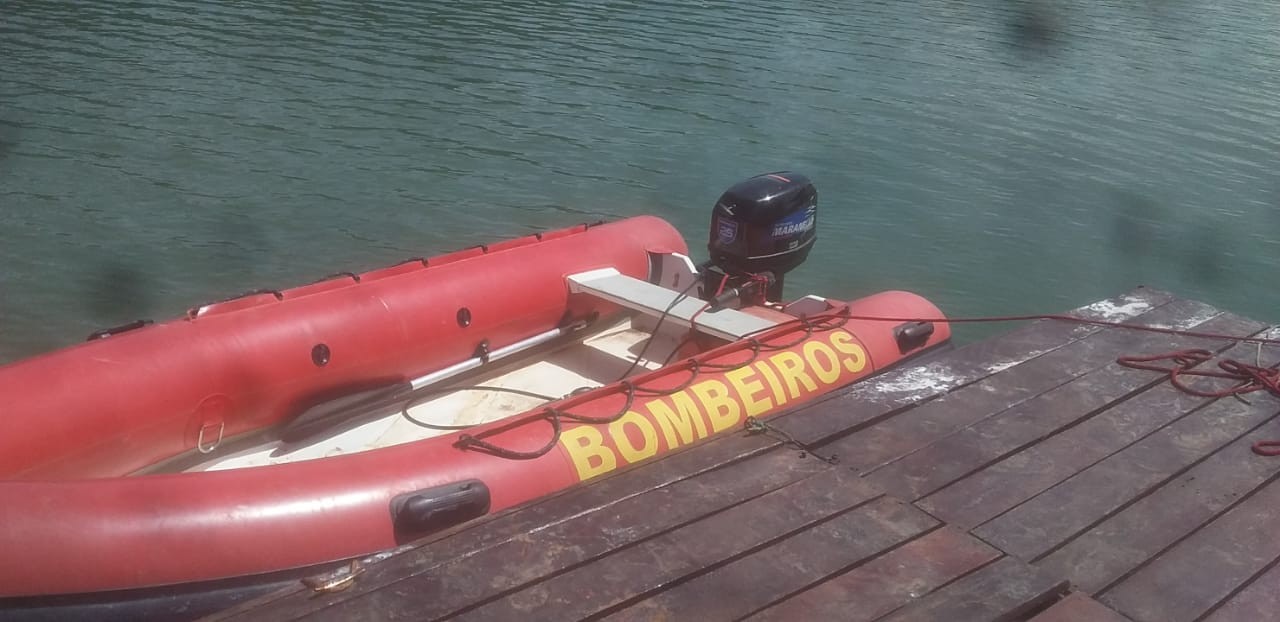 Bombeiros fazem buscas por jovem de 22 anos que desapareceu na represa de Igaratá