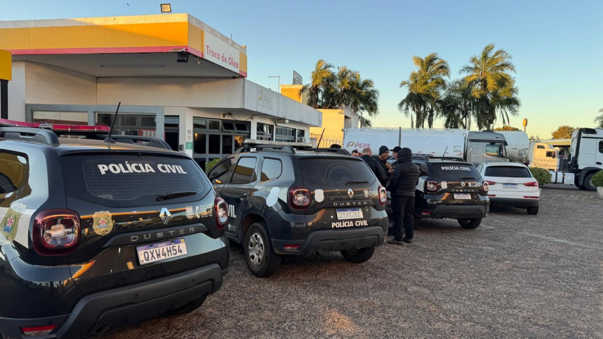 Sete homens são indiciados por matar homem dentro de casa e na frente da família em Araxá