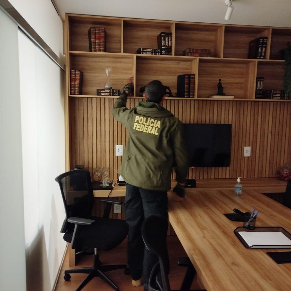 PF cumpre 12 mandados na região de Campinas em operação contra ex-chefe da Receita — Foto: Polícia Federal/Divulgação