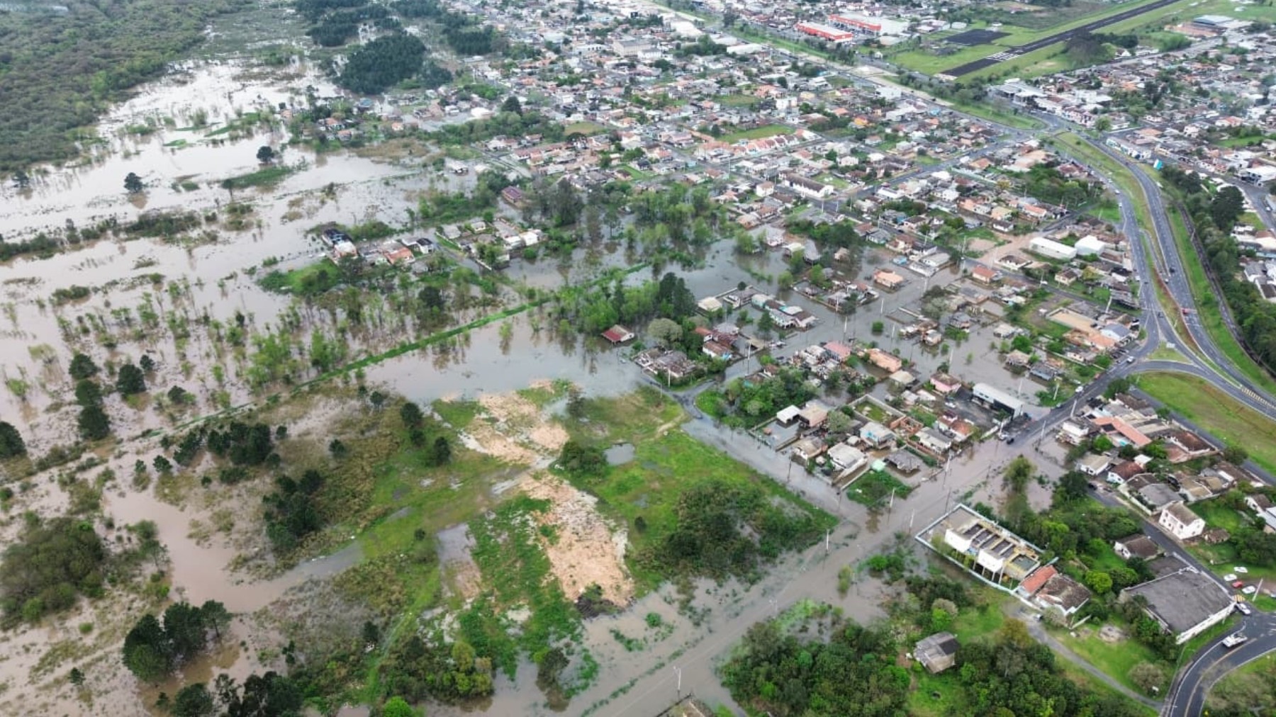 Chuvas Intensas Deixam Rastro de Destruição no Paraná