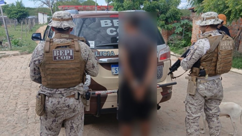 Francisco José Carvalho de Souza, conhecido como "Bá", de 37 anos, foi preso por matar a companheira a facadas em Barro, no interior do Ceará. — Foto: Polícia Militar/ Divulgação